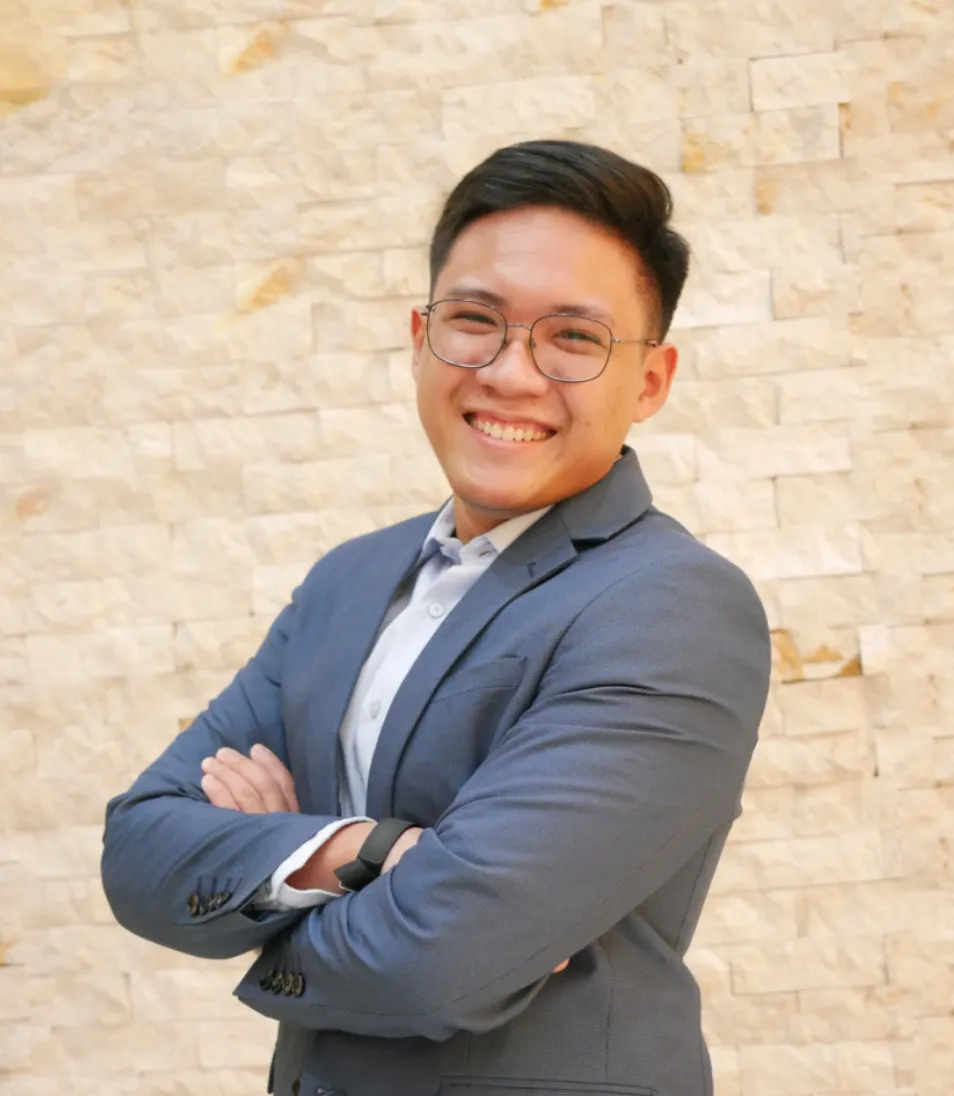Kasper Luna's Graduation Photo